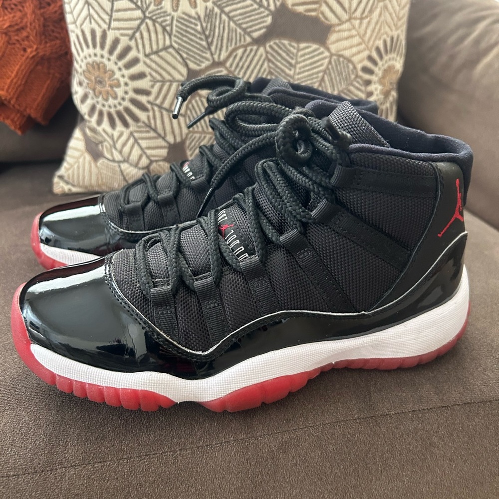 Air Jordan 11 Retro 'Bred' GradeSchool Basketball Sneakers - Black/Red